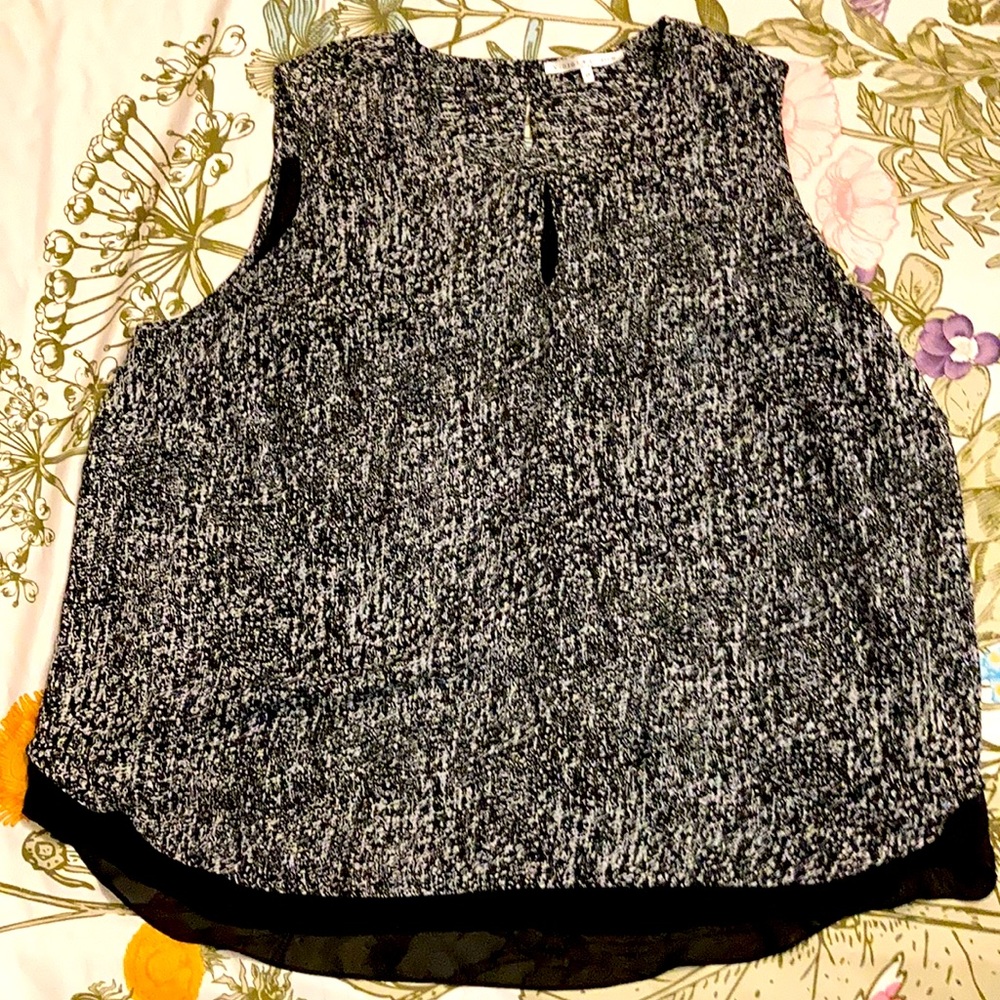 Violet & Claire 3X Black & White Keyhole tank